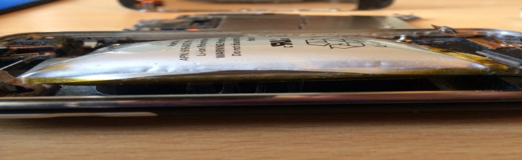 Apple iPhone 8 Batteries Swelling Really?
